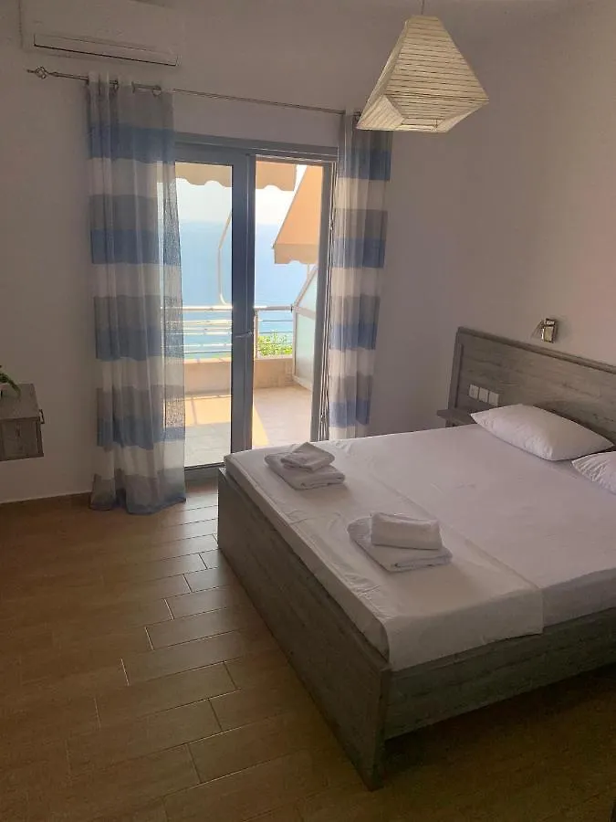 Blue Sea Apartments Qeparo