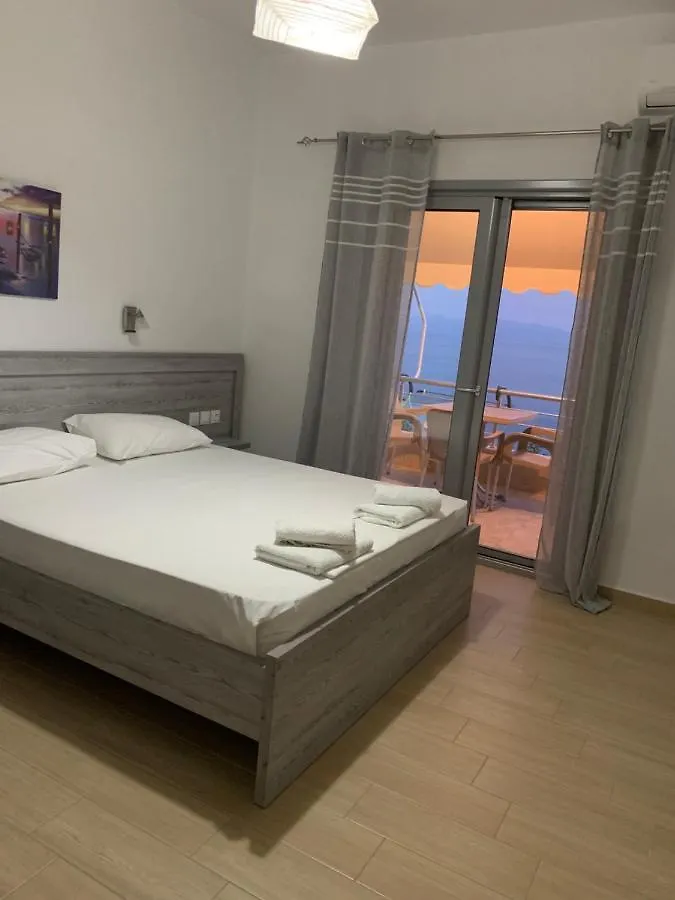 Blue Sea Apartments Qeparo
