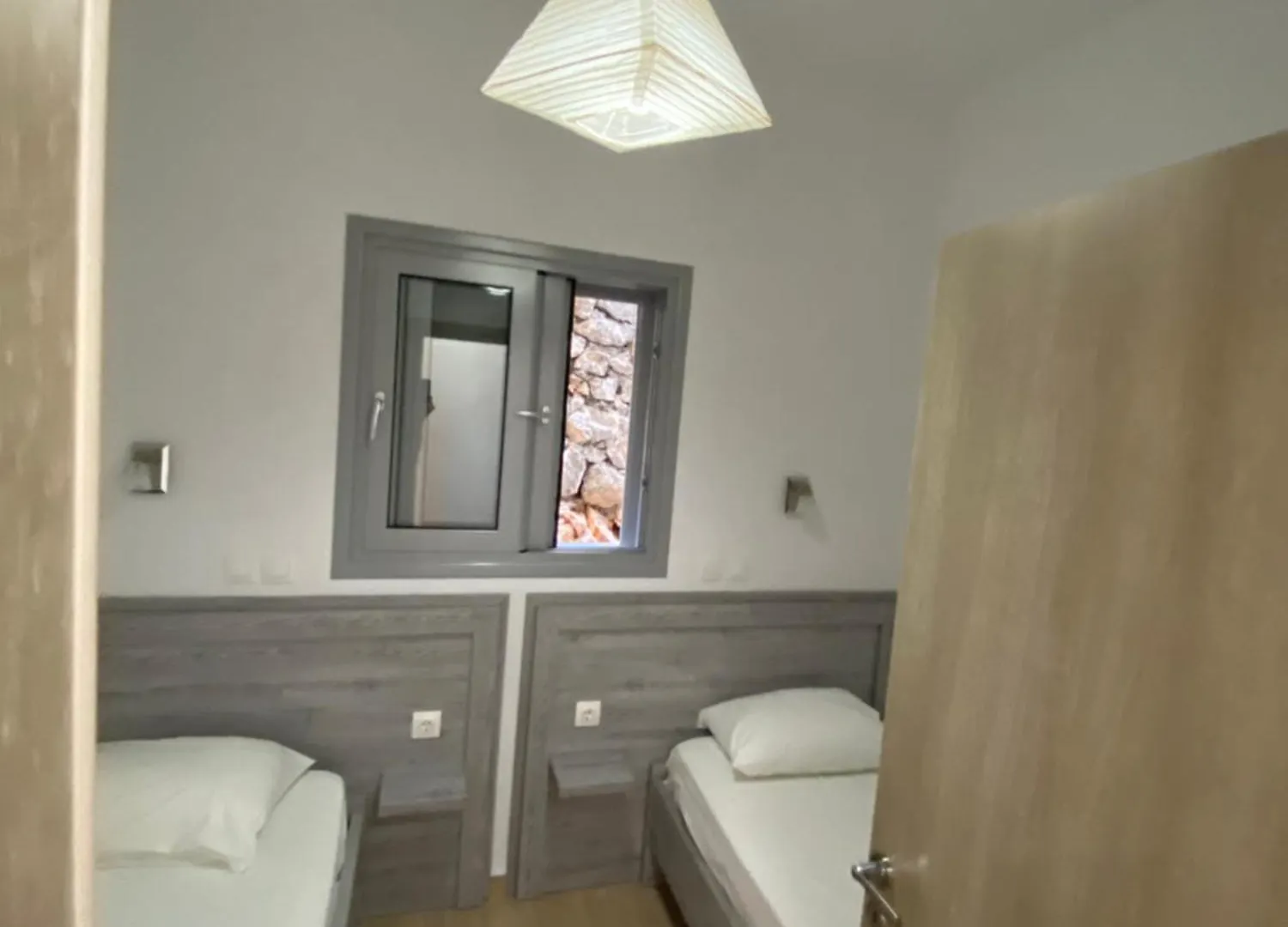 Blue Sea Apartments Qeparo