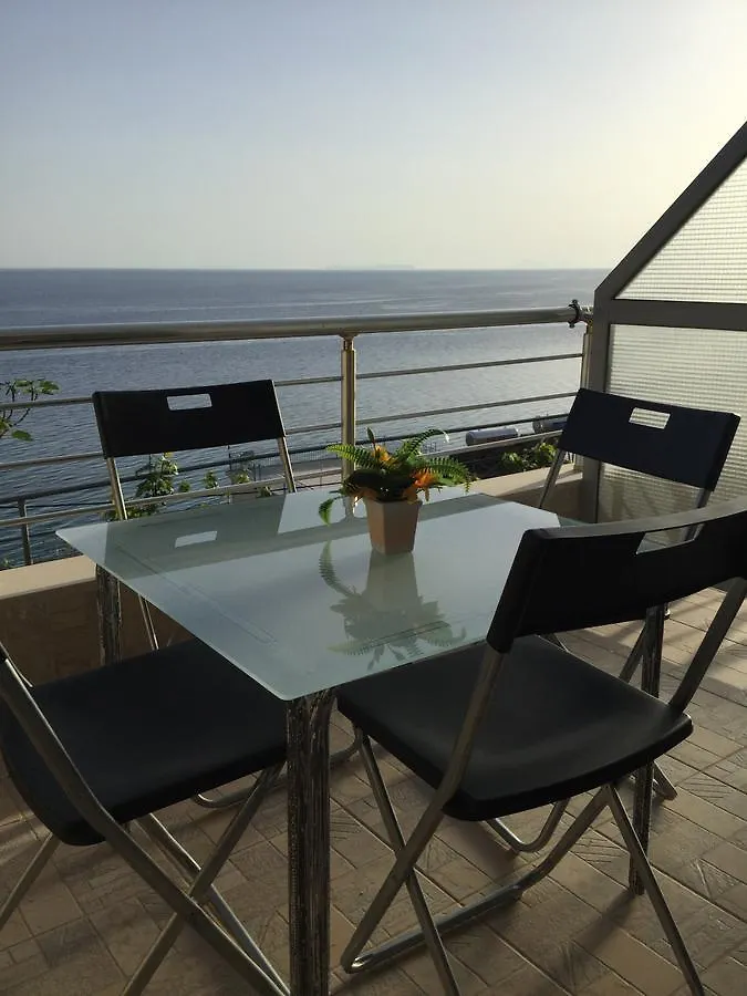 Blue Sea Apartments Qeparo