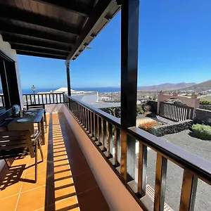 https://las-casitas-rusticas.in-canary-islands.com