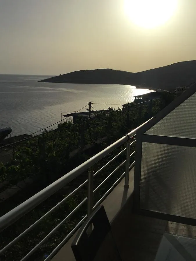 Blue Sea Apartments 체파로 0*,